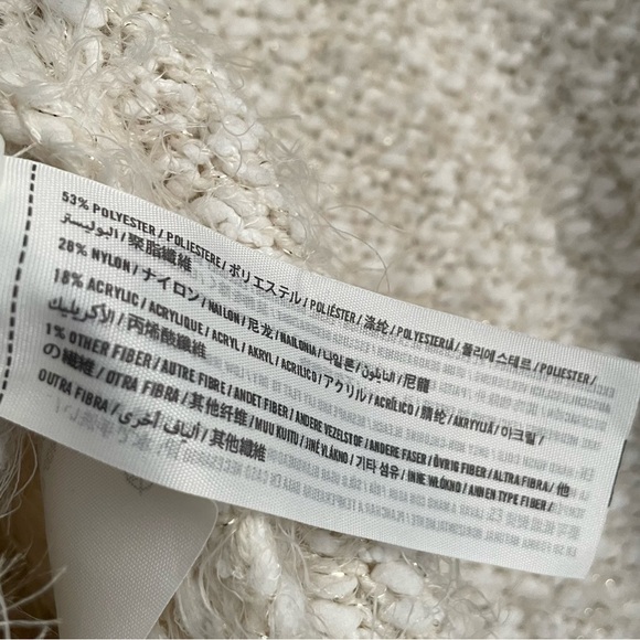 Abercrombie & Fitch v neck sweater women’s size XS/S cream oversized cozy - Picture 8 of 8